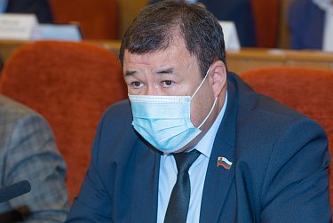 Депутаты работали в особом режиме
